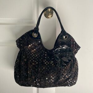 Elegant Black and Gold Women's Shoulder Bag